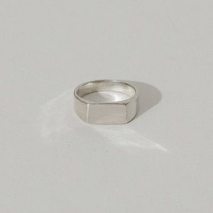 NIKO SIGNET RING - SILVER - SIZE 6